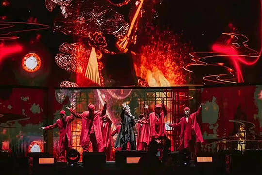 周杰伦新加坡演唱会，银河官网大屏闪耀全场！